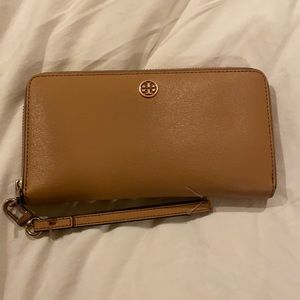 Tory Burch wallet